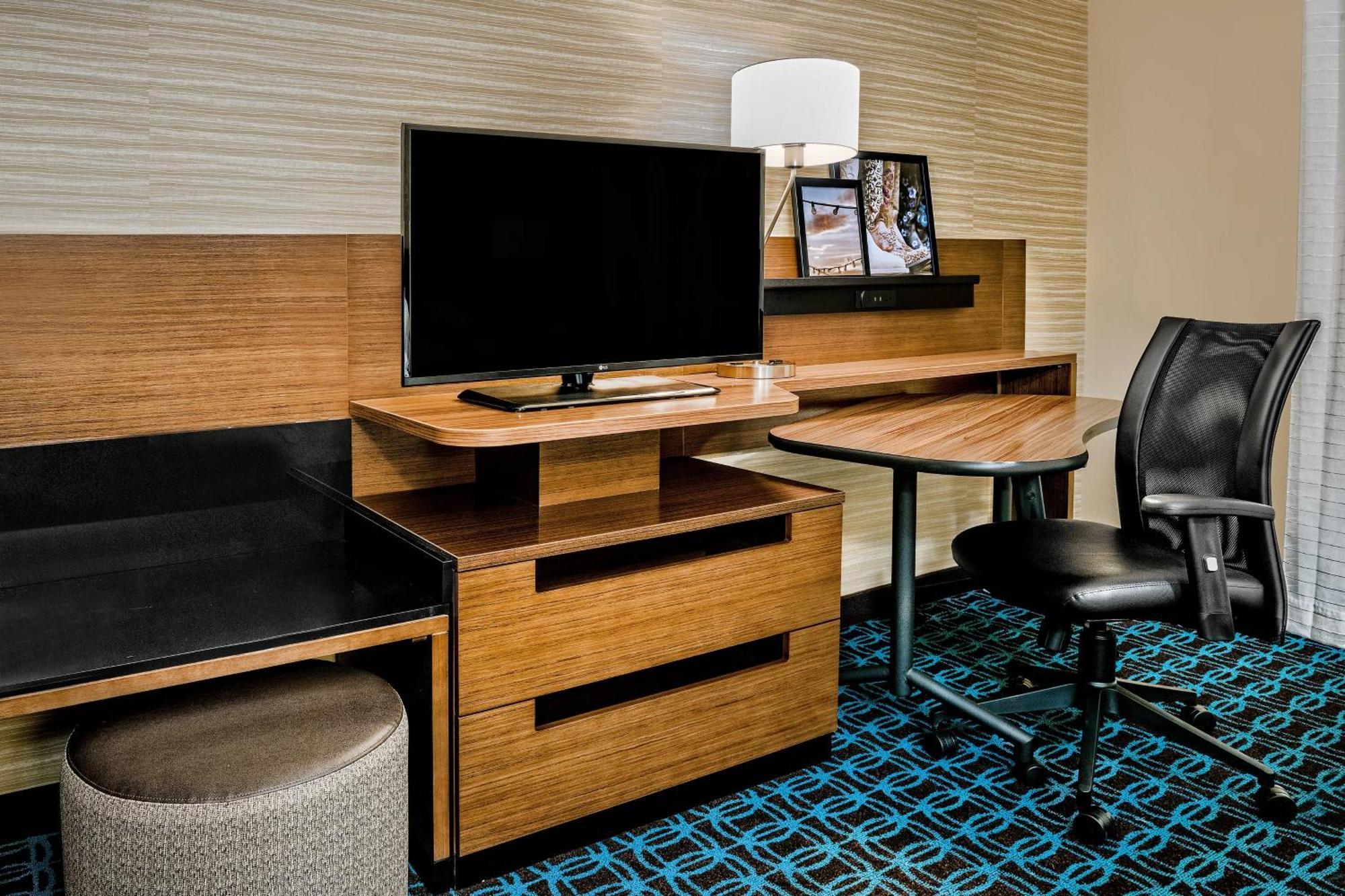Fairfield Inn & Suites By Marriott Van Exteriör bild